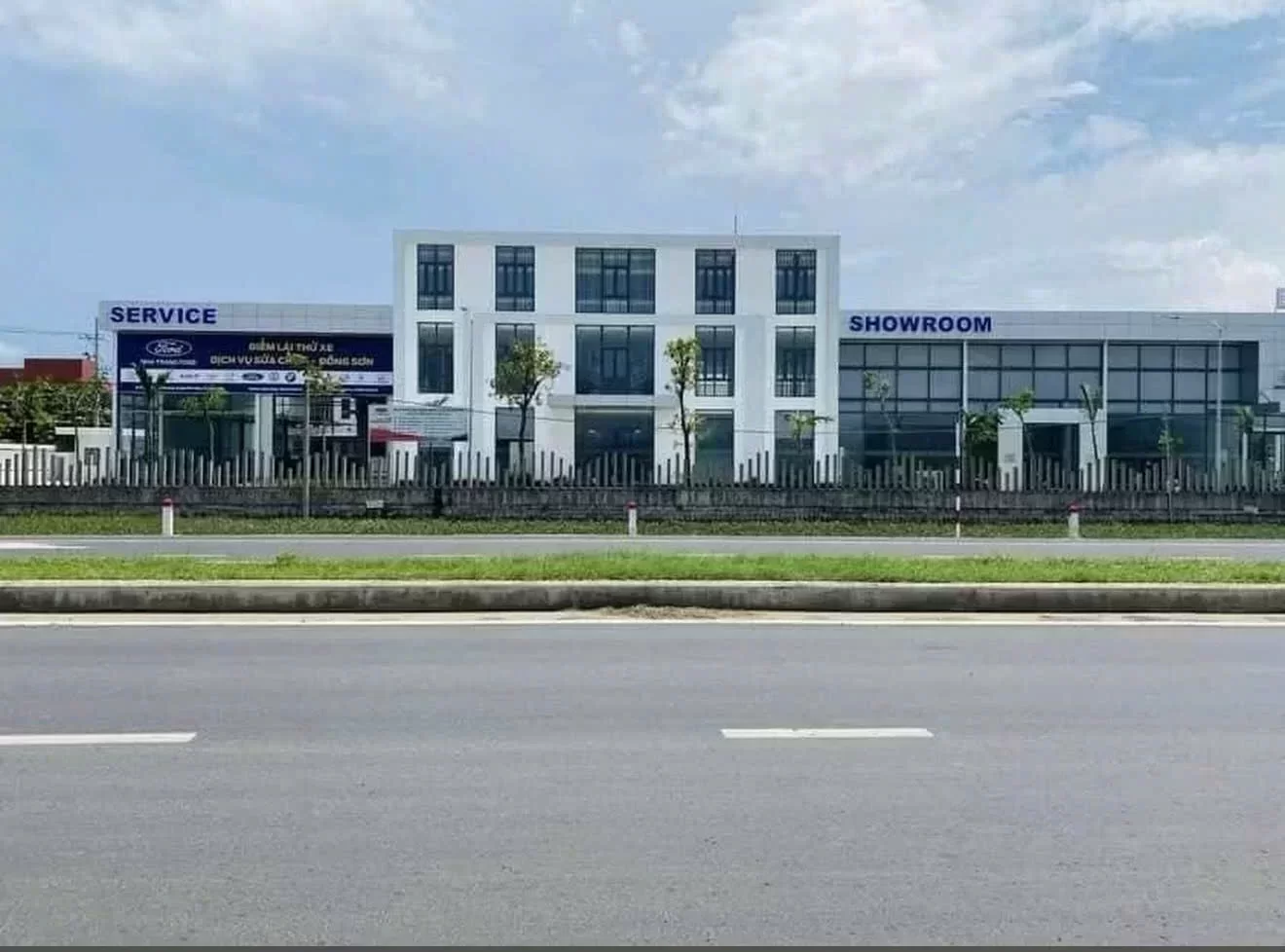 Địa điểm hỗ trợ xem xe tại Phú Yên